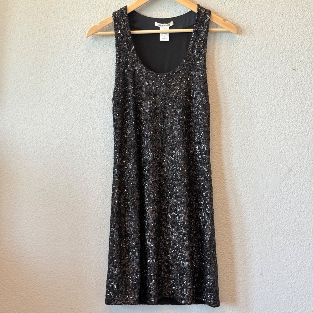 Alice + Olivia Sequin Tank Dress Womens M Black Sleeveless Cocktail Party Midi